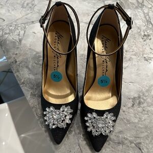 MARK & JAMES  BADGLEY MISCHKA Black Glitter Rhinestone High Heel Pumps Size 5.5
